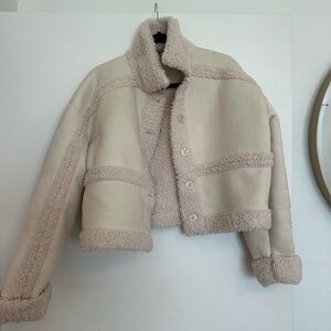 THESE THREE BOUTIQUE - SHERPA JACKET